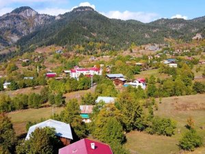 Doğal Güzellikleriyle Ünlü Oba Köyü Altyapısıyla Da Örnek Oluyor