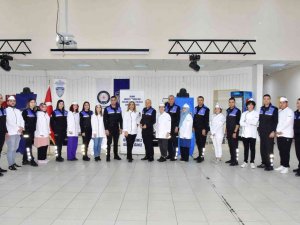 Adana Polisi Ve Milli Eğitim, Gençlere Aşçılık Eğitimi Verdi