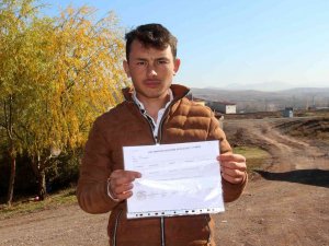 Yaşıtları Oyun Salonlarında Vakit Geçirirken O Bir Köyü Yönetiyor