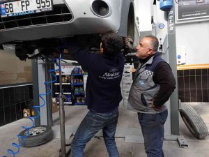 Kışlık Bakımların Başladığı Oto Sanayide Ustalardan Araç Sahiplerine Uyarı