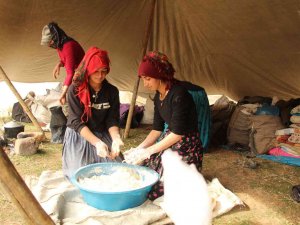 Siirtli Başkandan Eski Model Aysun Kayacı’ya Gönderme