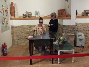 Cam Boncuk Yapımının İnceliklerini Öğrendiler