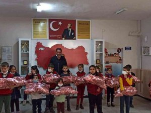 "Çocuklar Kitap Okusun" Diye Yardım Kampanyası Başlatıldı