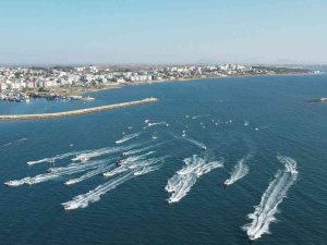 Karataş’taki Ji̇g Turnuvası’nda “Büyük Balık” Lösev’e Gitti