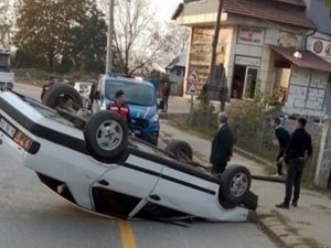 Kaldırıma Çarpan Otomobil Takla Attı: 1 Yaralı