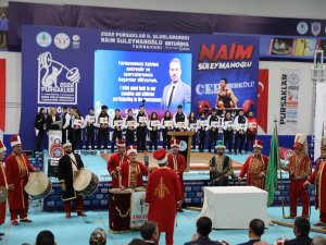 5 Kıtadan 16 Ülke Ve 72 Sporcu Pursaklar’da