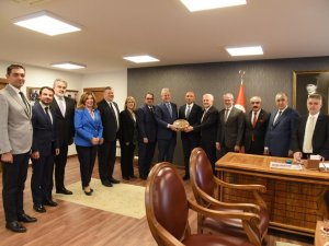 İ̇zto’nun "Kadın Dostu Kent" Projesine İ̇zmir Emniyet Müdürlüğünden Destek