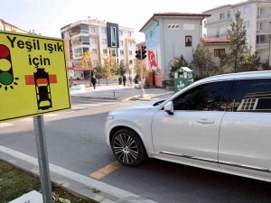 Başkan Dinçer: "Akıllı Sinyalizasyon Sistemlerinin Sayısını Artıracağız"