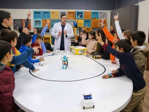 Konya’nın İlk E-spor Merkezi’nde Eğitimler Başladı