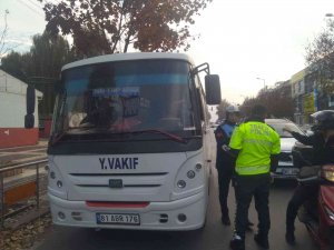Yolcu Taşıyan Minibüsler Denetlendi