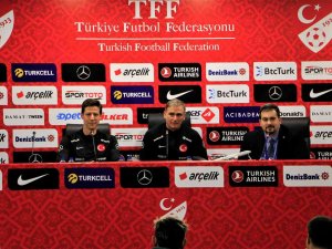 Stefan Kuntz: “En Önemli Hedefimiz Hem Dörtlüyü, Hem Üçlüyü En Güzel Şekilde Oynayabilmek”