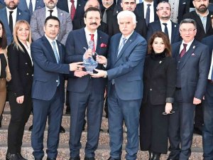 Dtb Ve Dto Yönetimi, Yeni Projeler İçin Tobb Başkanı Hisarcıklıoğlu İle Bir Araya Geldi