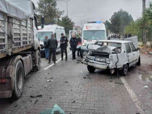 Gölbaşı İlçesinde Zincirleme Kaza: 3 Yaralı