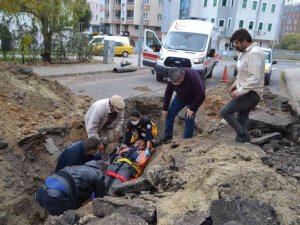 Tekirdağ’da İşçi Kepçenin Kazdığı Çukura Düştü