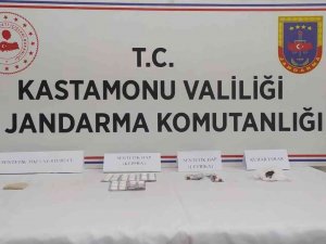 Kastamonu’da İki Ayrı Uyuşturucu Operasyonu: 5 Gözaltı