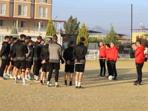 Eşin Group Nazilli Belediyespor, Yeni Teknik Direktör Toros İle İlk Antrenmanına Çıktı