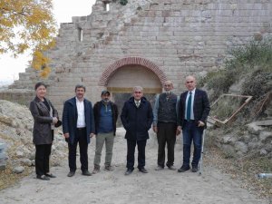Tarihi Hisar Kalesi’ne Seyir Terasları Yapılacak