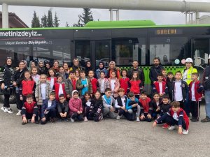 Bu Geziler Su Konusunda Öğrencileri Bilinçlendiriyor