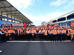 Yurt Genelinde Karla Mücadelede 13 Bin 52 Personel, 11 Bin 490 Makine Ve Ekipman İle Hizmet Verilecek