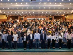 Mersin’deki Kurs Merkezlerinde Veli Buluşmaları Sürüyor