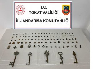Üzerinden 102 Parça Tarihi Eser Çıktı