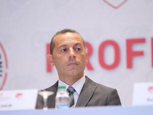 Cüneyt Çakır: "40 Yıl Daha Beklemek İstemiyoruz"