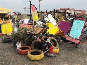 Siirt’te İzinsiz Levhalar Kaldırıldı