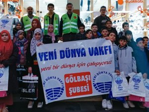 Yeni Dünya Vakfından 400 Öğrenciye Kışlık Bot