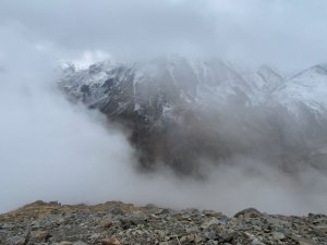 Muş’un Yüksek Kesimlerinde Kar Ve Sis Etkili Oldu