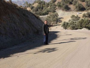 İ̇ncirliova’da Birçok Mahallenin Yolunu 13 Kilometre Kısaltan Çalışmaya Devam Ediliyor