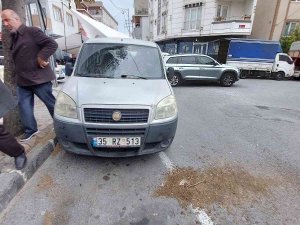 Düşen Saksıdan Son Anda Kurtuldular