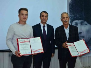 Yalova’da Türkiye’nin İlk Organik Midye Üreticilerine Sertifika