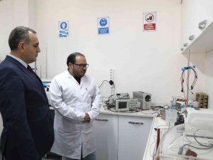 Rektör Altun, Araştırma Merkezleri Ve Laboratuvarlarını Ziyaret Etti