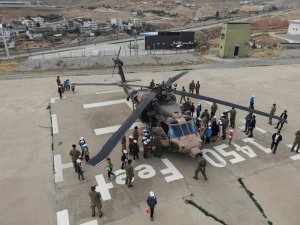 Cizreli Çocuklar Askeri Kışlayı Gezdi