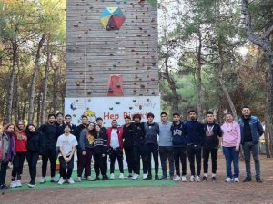 Lise Öğrencileri Motivasyon Kampında