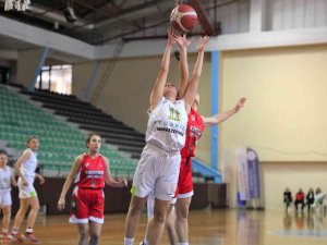 Ecogreen Merkezefendi’nin Genç Kızları Ligde Doludizgin İlerliyor