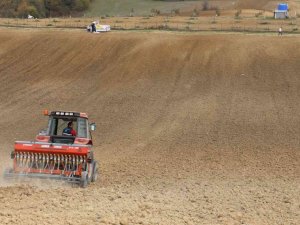 Nusrat Buğday Tohumları Toprakla Buluşturuldu