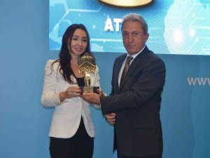 Mıp Üst Üste 12. Kez ’Yılın Liman İşletmecisi’ Seçildi