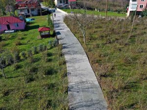 Yeşilköy Mahallesi’nde Beton Yol Çalışması Yapıldı