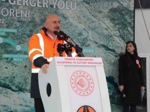 Narince- Gerger Karayolunun Temeli Atıldı