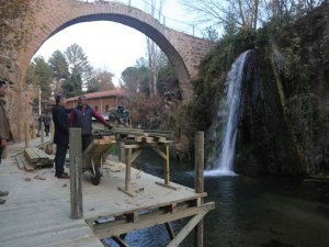 Pepouza İle Clandras Köprüsü Arasında 5,5 Kilometrelik Yürüyüş Yolu Yapılıyor
