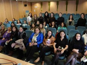 İ̇ş Kadınları Hikayelerini Ve Deneyimlerini Anlattı