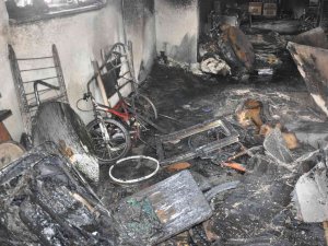 Patlayan Trafo Paniğe Neden Oldu, 26 Kişi Dumandan Etkilendi
