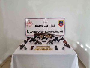 Kars’ta Ruhsatsız Silah Operasyonu: 5 Gözaltı