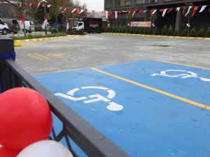 Kağıthane’de Yeni Bir Otopark Hizmete Açıldı