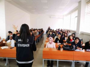 Diyarbakır’da 3 Bin 72 Vatandaşa Uyuşturucuyla Mücadele Eğitimi