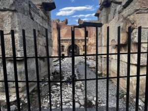 2 Bin Yıllık İ̇stanbul Kapı’daki Mozaik Ve Taş Yol Göz Kamaştırıyor