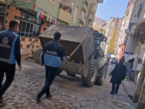 Hakkari’de Kentin Görünümünü Bozan Barakalar Kaldırıldı