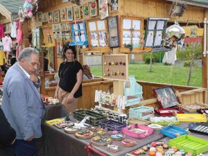 Tarihi Meydanda En Renkli ‘Pazar’
