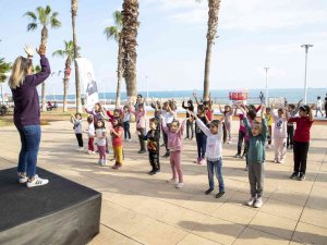 Etkinlik Ve Sanat Merkezinde Etkinlikler Bitmiyor